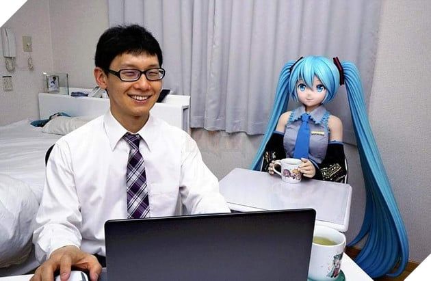 Akihiko Kondo Kỷ Niệm 6 Năm Cưới Với Miku Hatsune, Nhận Được Lời Khen Về Tình Cảm Chung Thủy 2