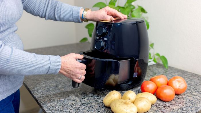 Những dấu hiệu nhận diện lỗi E1 trên nồi chiên không dầu