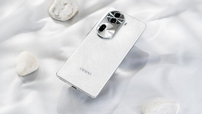 OPPO Reno13 sẽ có thiết kế camera dạng ma trận