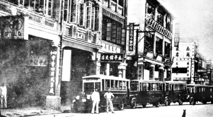 Now closed, the Wing Hon Road Tai Ping Koon in Guangzhou was once a popular spot for many political figures.