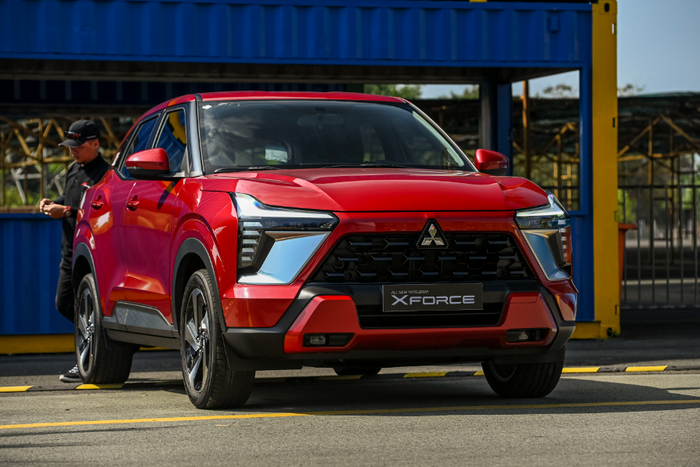 Mitsubishi Xpander không chỉ nổi bật nhờ vào thiết kế bắt mắt mà còn được đánh giá cao về khả năng vận hành và tính năng tiện nghi.