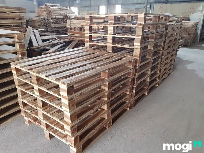 Các Thanh Gỗ Pallet Được Cắt Đều Kích Thước