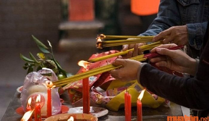 Cúng sao giải hạn là một phong tục truyền thống của người Việt, giúp xua đuổi vận xui và mang lại may mắn, bình an cho gia chủ.