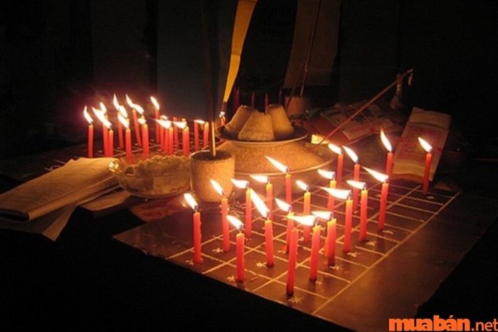 Lễ cúng sao giải hạn nên được thực hiện vào đầu năm mới hoặc vào ngày 15 âm lịch hàng tháng.