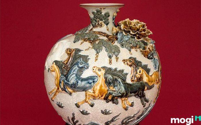 Bình hút lộc với họa tiết Mã Đáo Thành Công