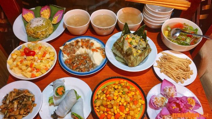 Mâm cúng chay ngày mùng 1 Tết