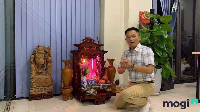 Việc đặt Thần Tài và Ông Địa đúng cách không chỉ có ý nghĩa tâm linh sâu sắc mà còn ảnh hưởng trực tiếp đến sự thịnh vượng, bình an của gia đình.
