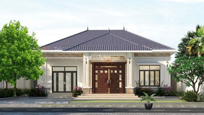 Mặt tiền của nhà cấp 4 tân cổ điển thường được trang trí bằng những chi tiết phào chỉ nhẹ nhàng, tạo nên sự thanh thoát và tinh tế.