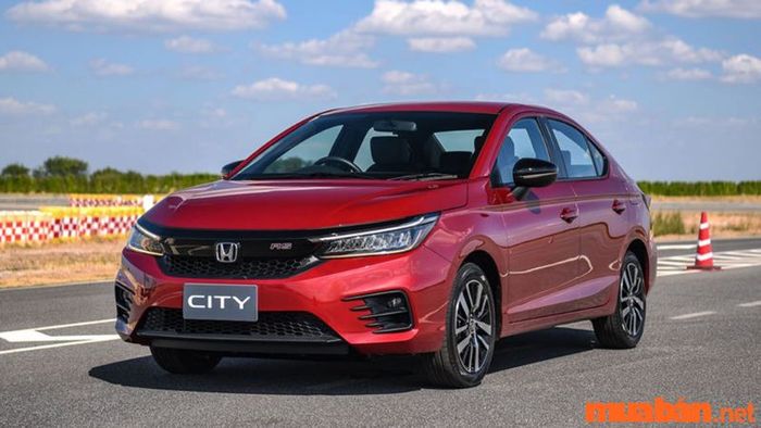 Honda City màu đỏ