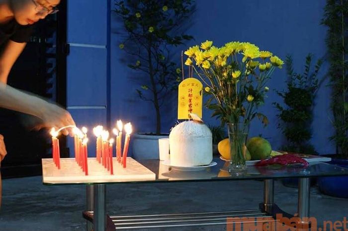 Quy trình chuẩn bị cho lễ cúng sao giải hạn bao gồm các bước sau: chuẩn bị lễ vật, dâng sao, và hóa vàng sau khi hoàn thành cúng lễ.