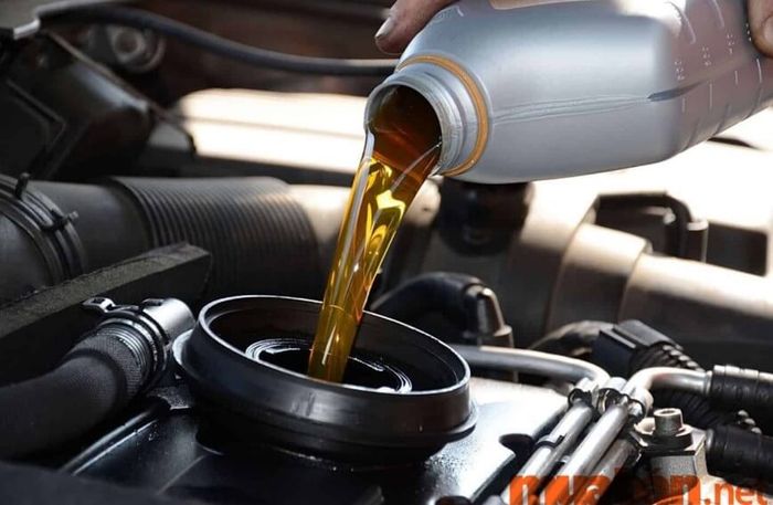 Bảo dưỡng máy nén khí điều hòa ô tô đúng cách không chỉ giúp kéo dài tuổi thọ mà còn nâng cao hiệu suất làm việc của thiết bị, giảm thiểu sự cố và tăng cường hiệu quả làm mát.