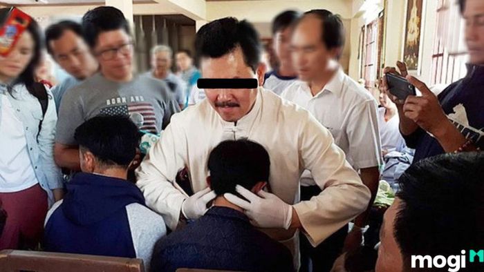 Hầu đồng là gì?