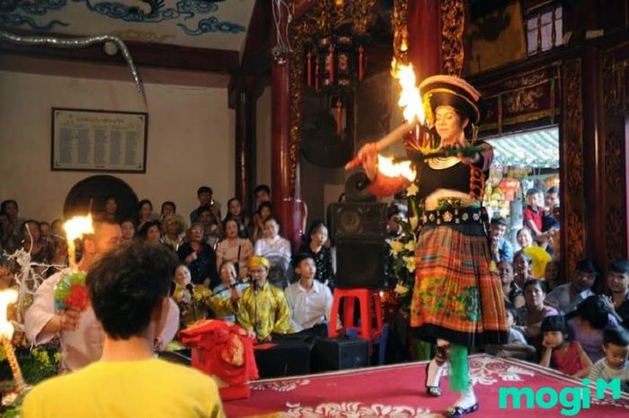 Trình tự các nghi thức trong buổi lễ hầu đồng