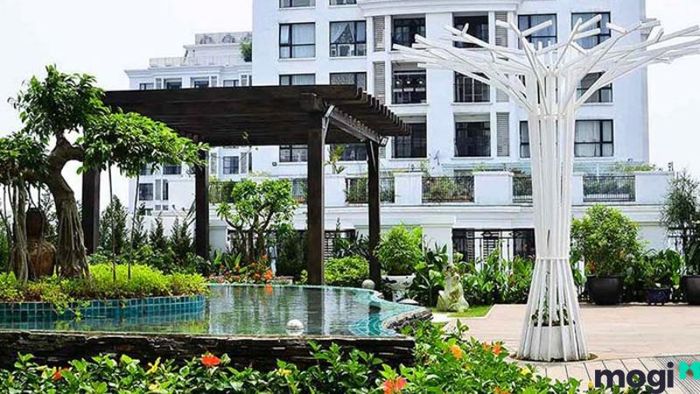 Giàn hoa sắt thân thiện với thiên nhiên