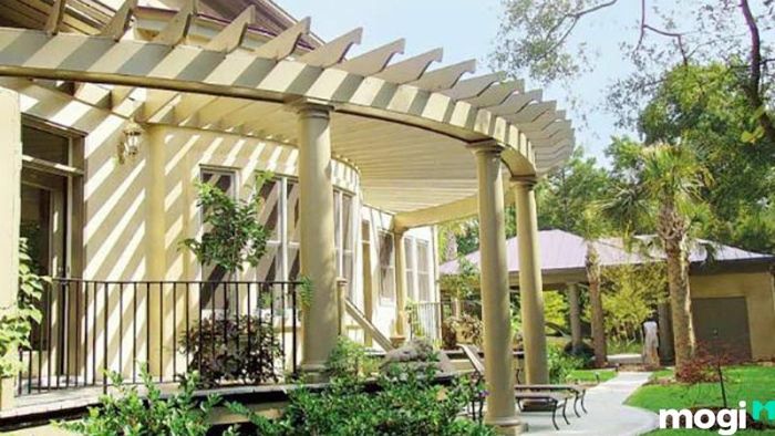 Giàn Hoa Sắt Ngoài Trời Kết Hợp Bê Tông