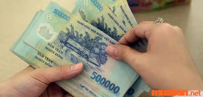 Dự báo tử vi Đinh Hợi 2007 nam mạng năm 2024 về tài lộc cho thấy đường tài chính có thể gặp khó khăn, thu nhập không như kỳ vọng.