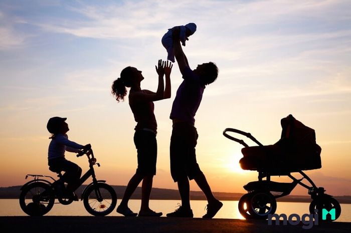 Việc hợp tuổi giữa vợ chồng sẽ giúp gia đình đón nhận nhiều may mắn và tài lộc.