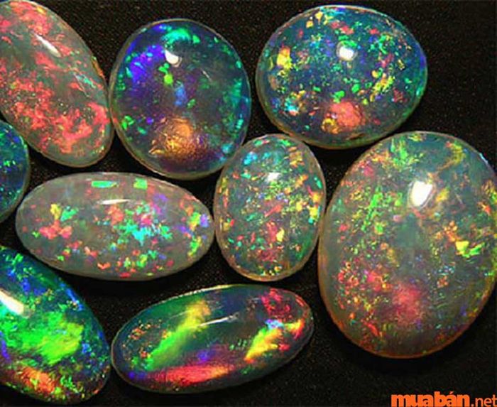 Việc đá Opal hợp với mệnh nào còn phụ thuộc vào nhiều yếu tố khác nhau.