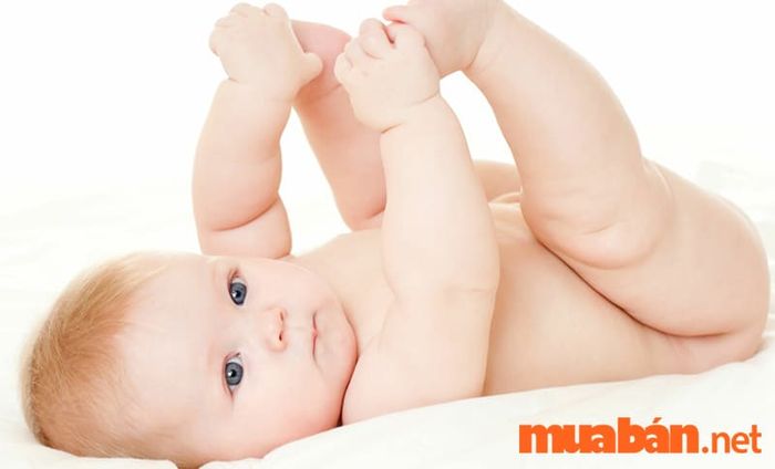 Nằm mơ thấy bé trai không mặc quần áo
