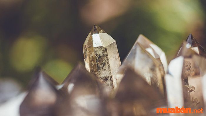Các đặc tính cơ bản của thạch anh khói