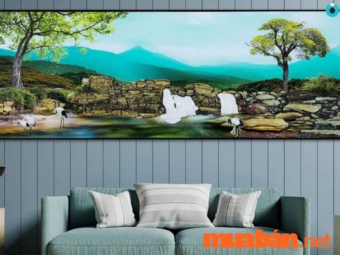 Nếu sử dụng tranh về các mãnh thú như chim ưng hay cọp để bảo vệ gia đình, hãy chắc chắn rằng đầu của chúng hướng ra ngoài cửa, không hướng vào trong nhà.