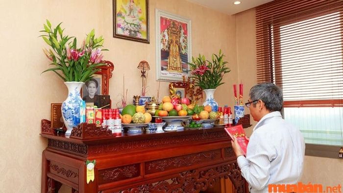 Thực hiện các bước lễ bao sái theo thứ tự