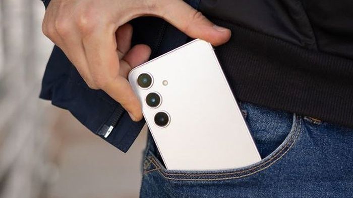Galaxy S25 sẽ có phiên bản mỏng đặc biệt.