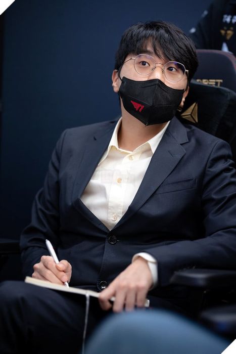 LMHT: Huyền thoại SKT T1 bất ngờ gia nhập đội đối thủ của T1