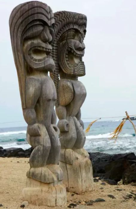 Tiki Statues and Carvings