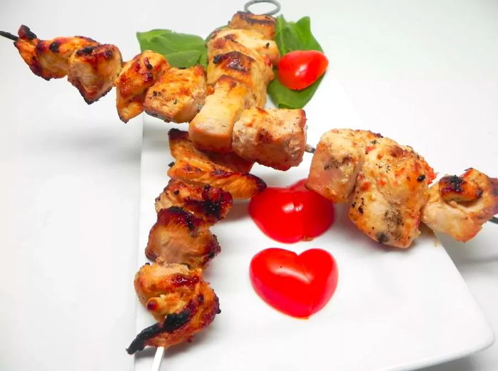 Shish Tawook (Mediterranean Chicken Skewers)