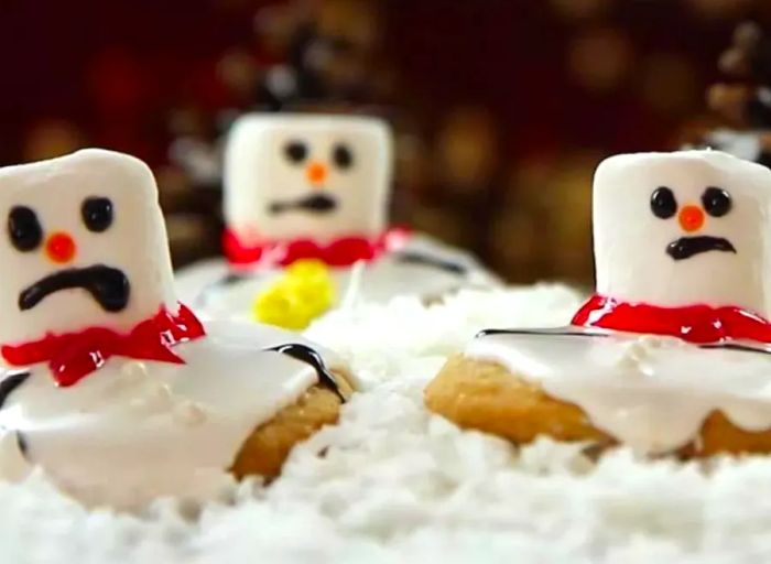 Melted Marshmallow Snowman Cookies