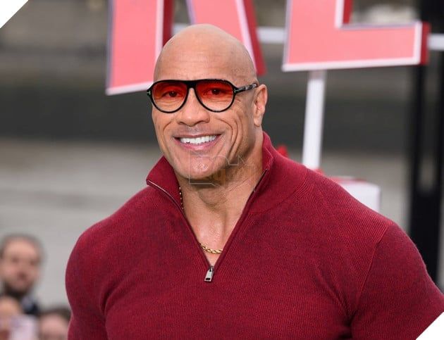 Dwayne Johnson Phản Ứng Trước Các Lời Buộc Tội Thiếu Chuyên Môn Khi Quay Phim Red One