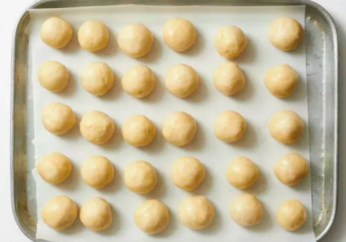 How to Freeze Cookie Dough Balls