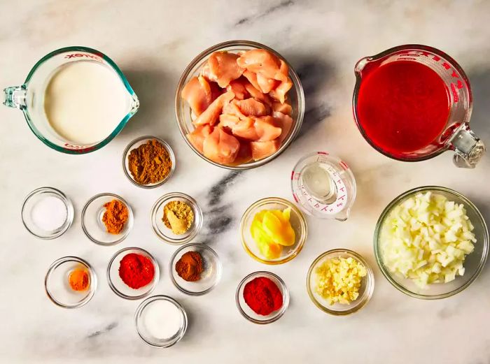 Ingredients for preparing Curry Stand's Chicken Tikka Masala Sauce