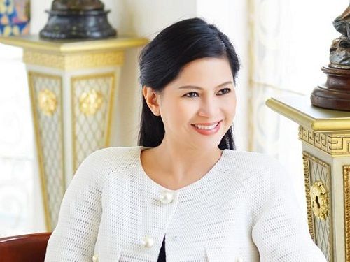 Các đặc điểm tướng mạo của phụ nữ thành đạt muộn - hình ảnh minh họa