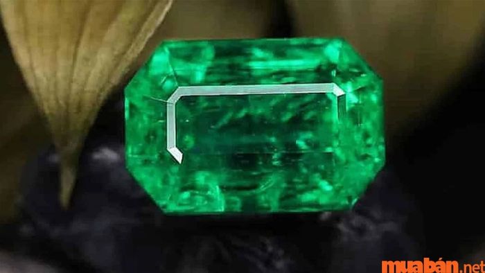 Mệnh Tích Lịch Hỏa hợp với loại đá phong thủy nào?