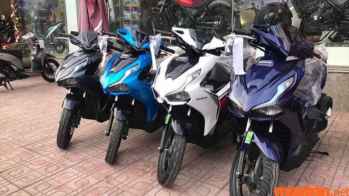 Mua xe Air Blade 2020 giá tốt tại các đại lý tư nhân