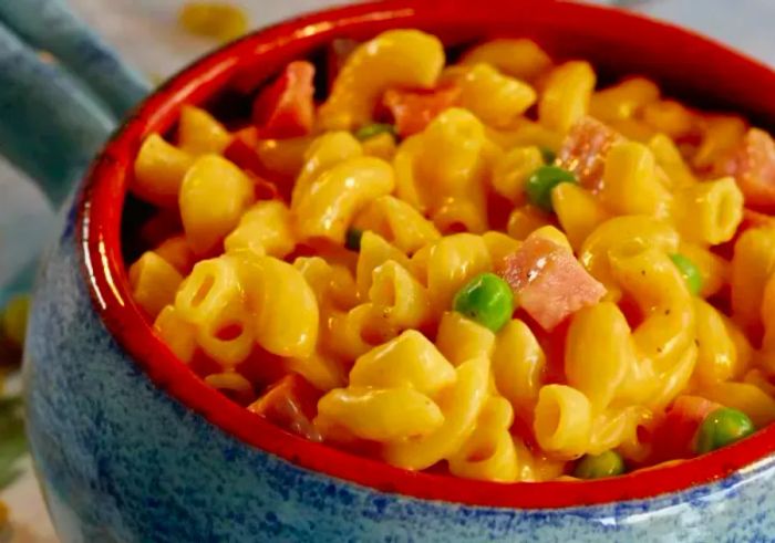 Instant Pot Mac and Cheese with Ham and Peas