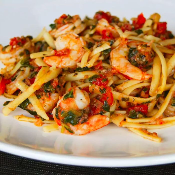 Shrimp Pasta with Fresh Tomatoes