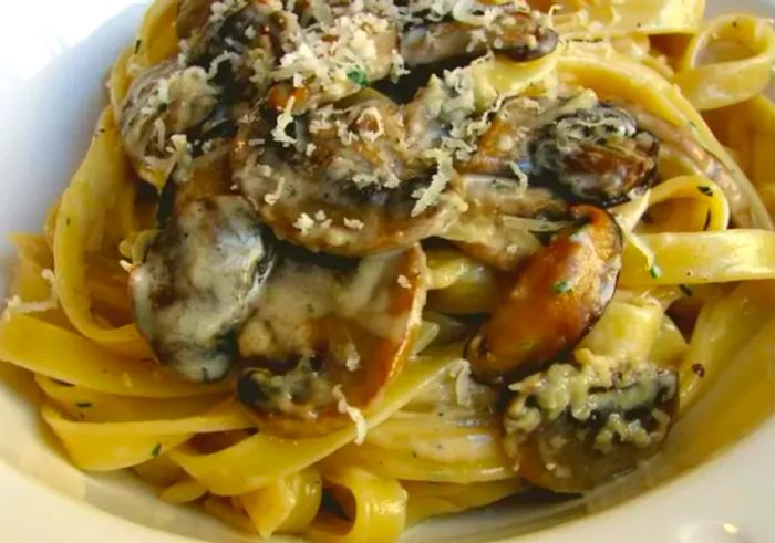 Rich and Creamy Mushroom Pasta