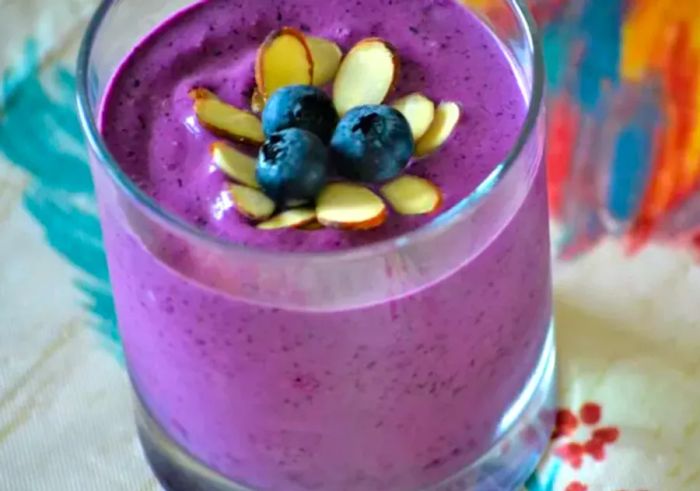 Berry Almond Smoothie