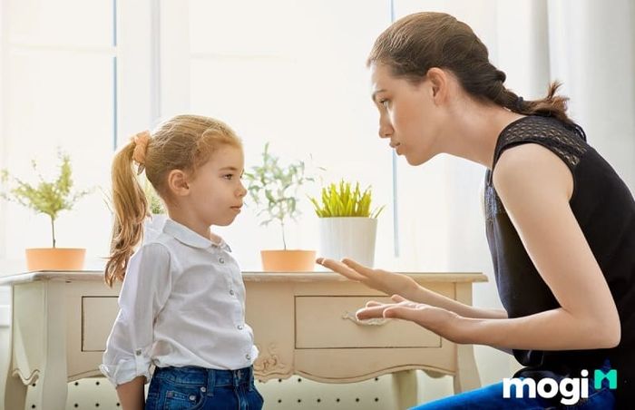 Khi Thiên Phủ gặp sao Hình, Kỵ, Sát: Con cái của chủ mệnh thường có tính bảo thủ, cứng đầu và ít khi hòa đồng với người khác.