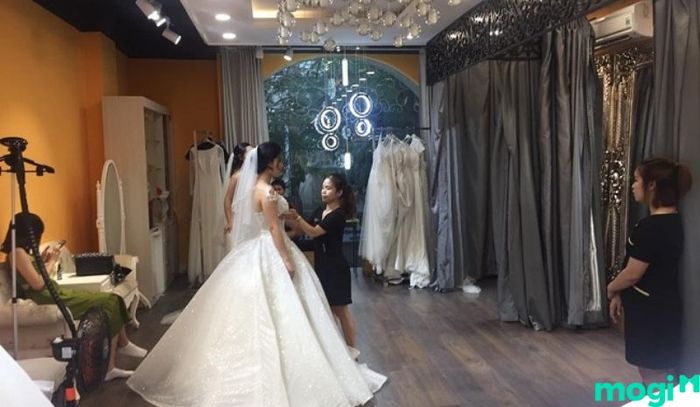 Mơ thấy mình thử đồ cưới