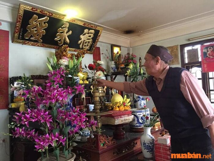 Lễ văn khấn chuyển bàn thờ gia tiên