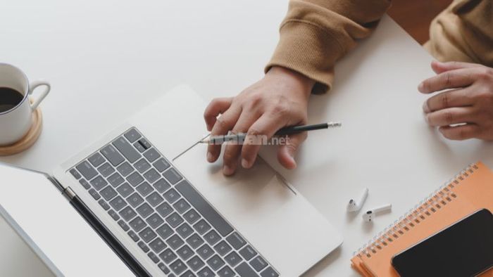 Năm 2025, người tuổi Nhâm Thìn có thể gặp một số thử thách trong công việc và kinh doanh.