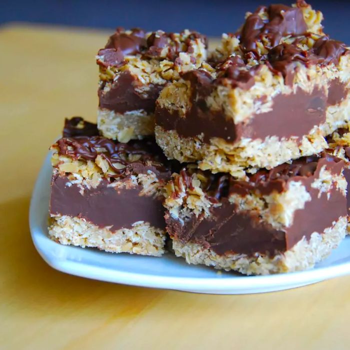 No Bake Chocolate Oat Bars