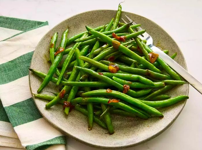 A plate of Chinese buffet-style garlic green beans