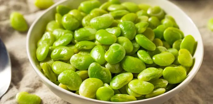 A bowl of lima beans