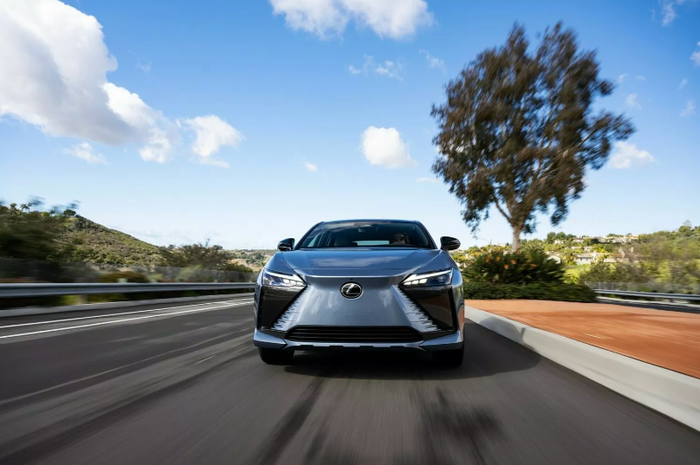 Hình ảnh Lexus RZ 2025 4.PNG