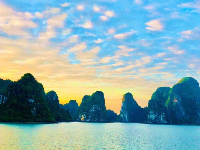 Vịnh Hạ Long